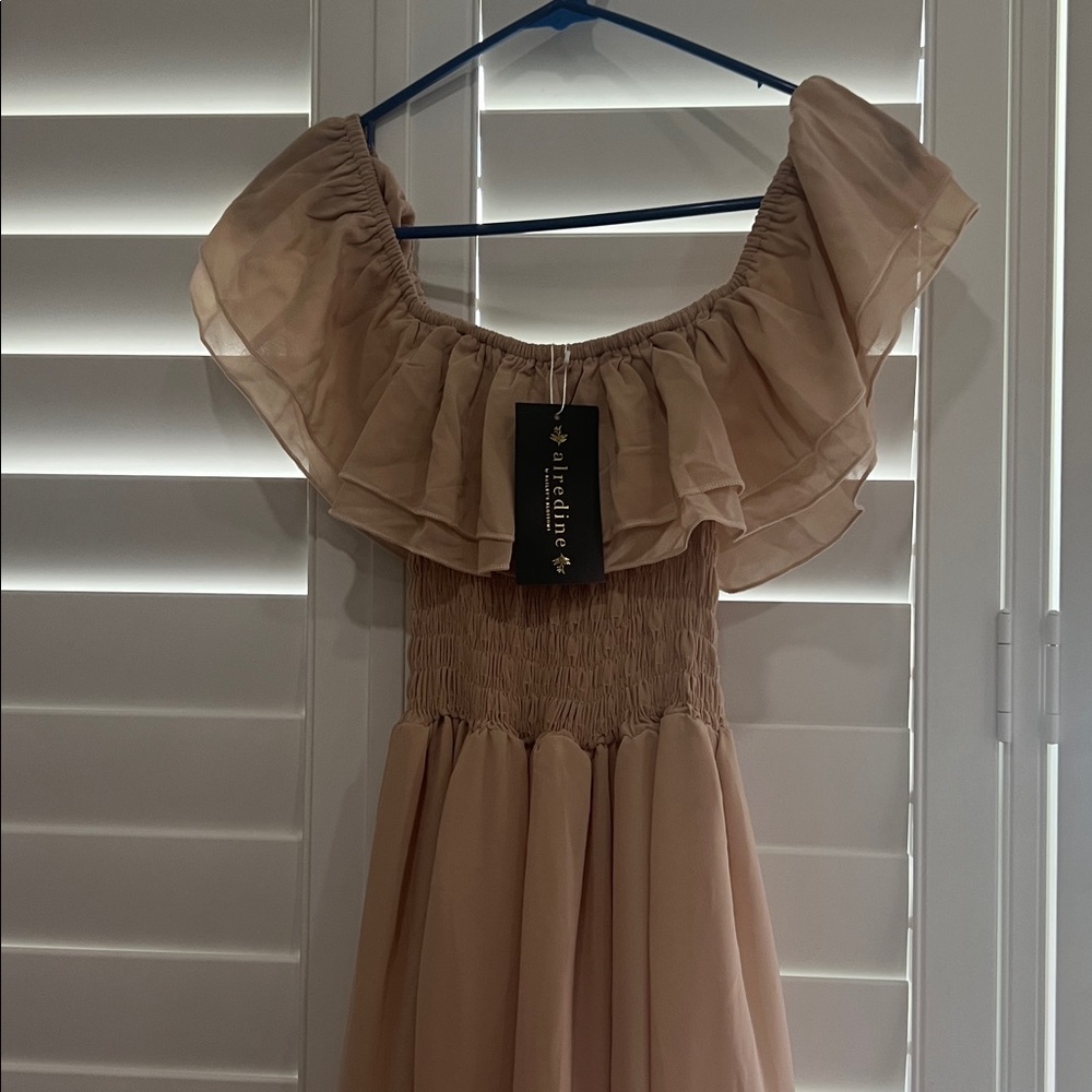 Elegant Off-Shoulder Dress